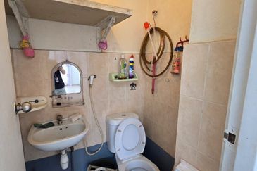 Taman Tampoi Indah II, Villa Ros