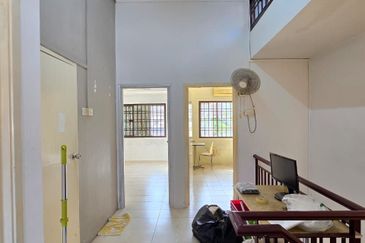 Taman Tampoi Indah II, Villa Ros