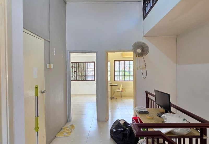 Taman Tampoi Indah II, Villa Ros