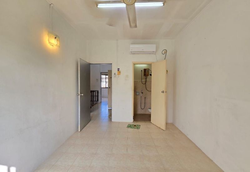 Taman Tampoi Indah II, Villa Ros