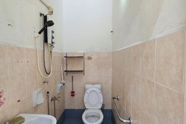 Taman Tampoi Indah II, Villa Ros