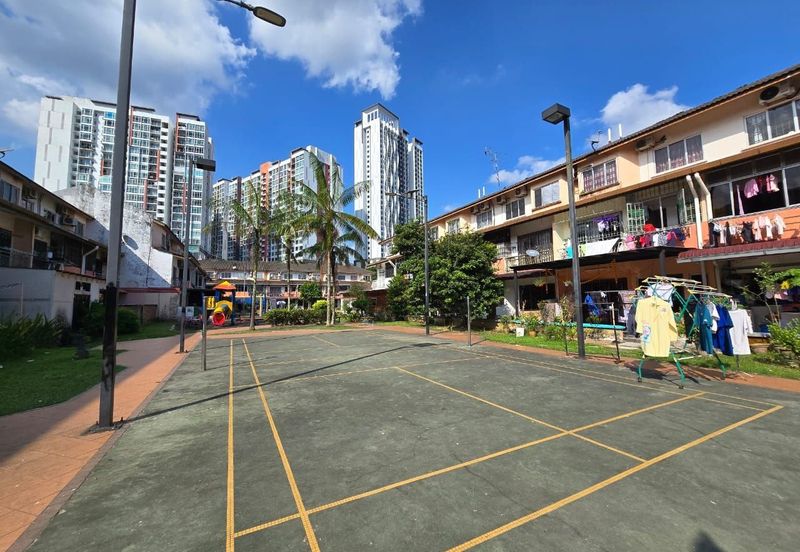 Taman Tampoi Indah II, Villa Ros