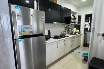 Dedaun Hijau (Greenfield Regency)