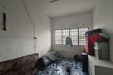 Taman Pulai Utama Flat