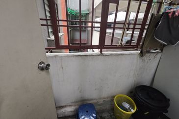 Taman Pulai Utama Flat