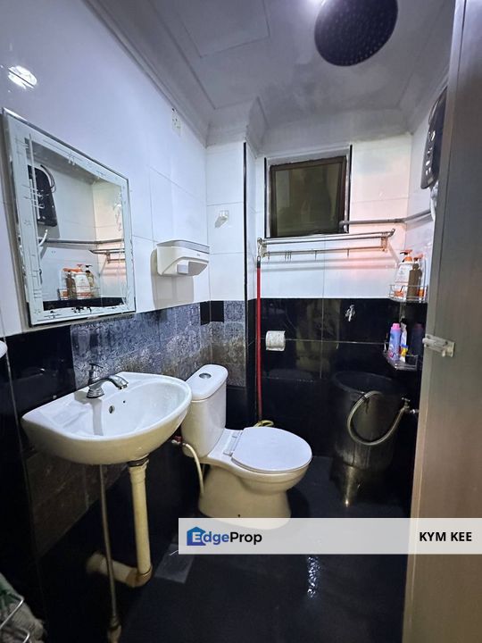 【Fully Renovated】 Sri Yaacob Double Storey Unblock Near Nusa Bestari, Johor, Skudai