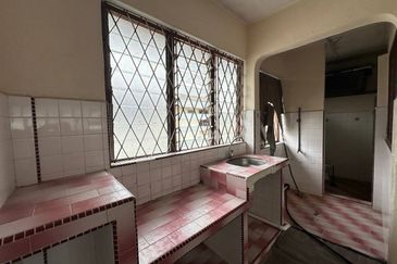 Flat Taman Ungku Tun Aminah