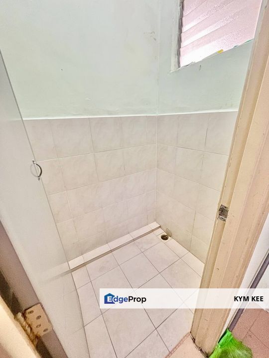 Taman Ehsan Jaya Low Medium Cost Shoplot Apartment Near Johor Jaya Desa Cemerlang, Johor, Johor Bahru