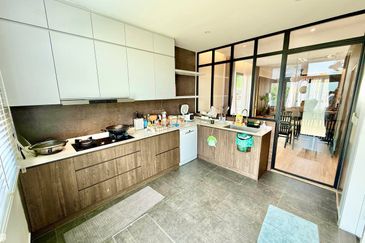 Sunway Citrine Lakehomes