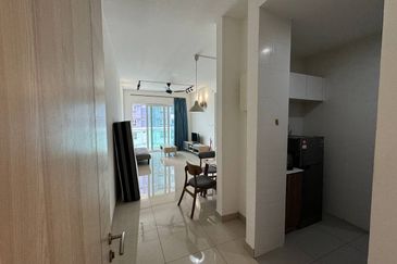 Seasons Luxury Apartments @ Amara Larkin