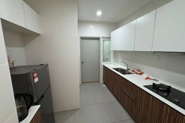 Seasons Luxury Apartments @ Amara Larkin