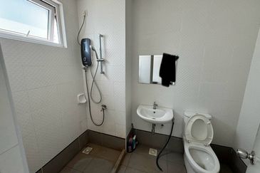 Seasons Luxury Apartments @ Amara Larkin