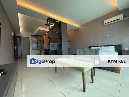 Palazio Studio Fully Furnished Lake View @ Mount Austin Near JB Town CIQ, Johor, Johor Bahru