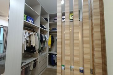 The WaterEdge Residences