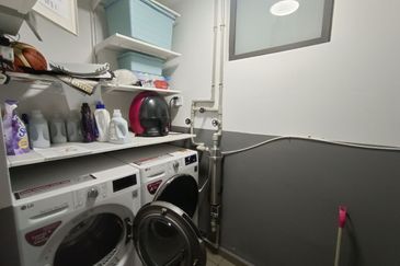 The WaterEdge Residences