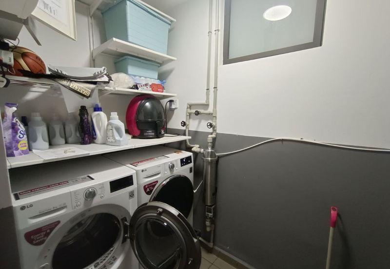 The WaterEdge Residences