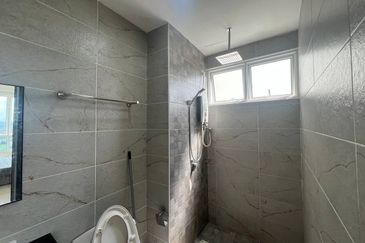 The Pinnacles (Pinnacle Tower)