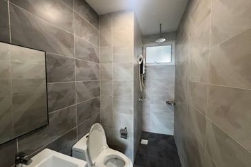 The Pinnacles (Pinnacle Tower)