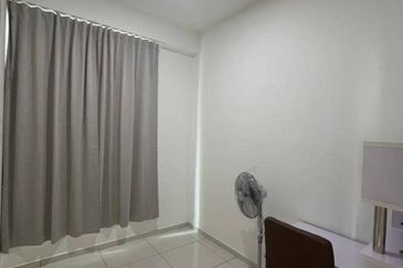 D'Summit Residences @ Kempas Utama