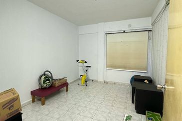 Sri Intan (Bandar Seri Alam)