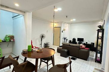 Sri Intan (Bandar Seri Alam)