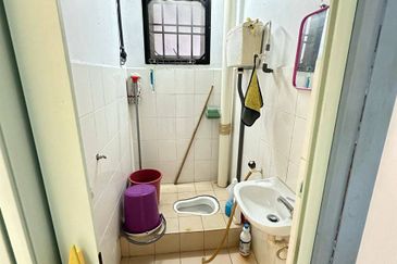 Sri Intan (Bandar Seri Alam)