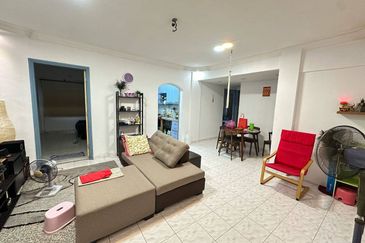 Sri Intan (Bandar Seri Alam)