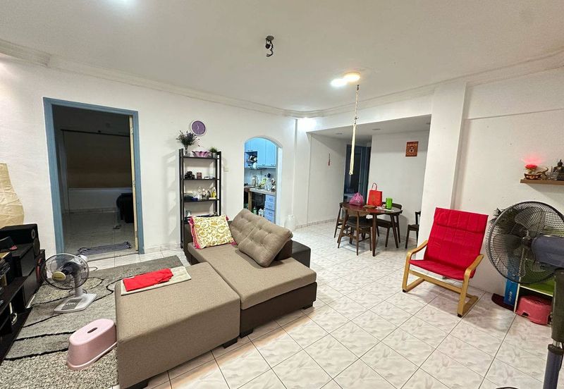 Sri Intan (Bandar Seri Alam)