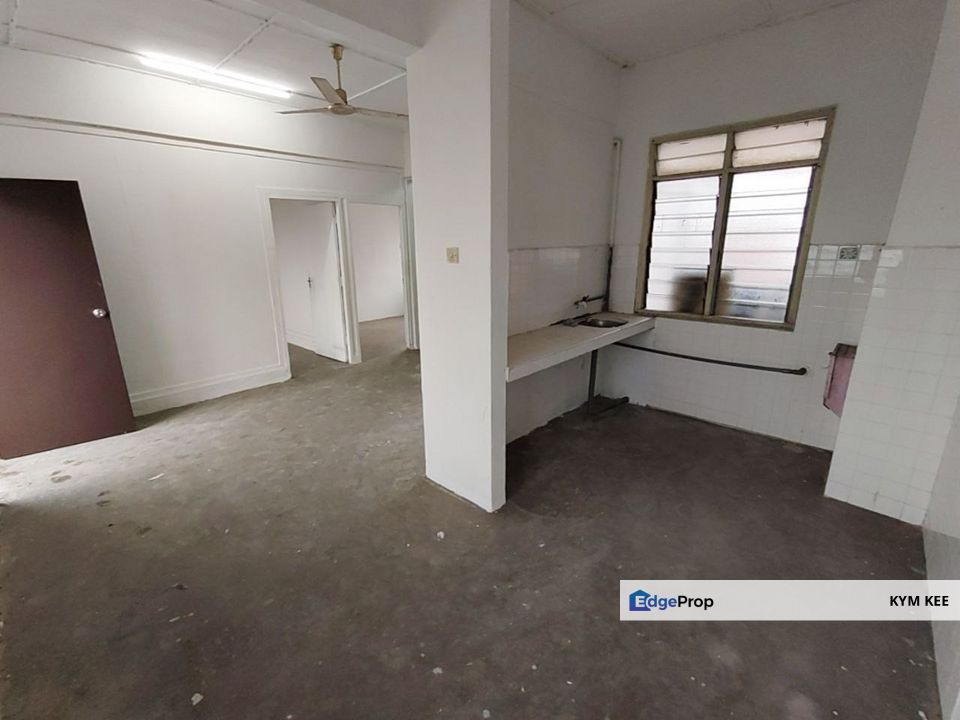 【Corner】Perling Camar Flat Level 4 Unblock View Near JB Town CIQ , Johor, Skudai