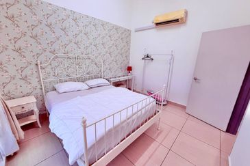 MANHATTAN @ Austin Heights