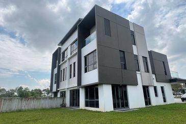 Sunway Lenang Heights