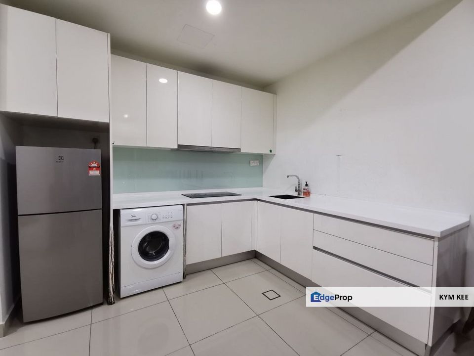 Tropez Residence@ Danga Bay Fully Furnished Near JB Town CIQ, Johor, Johor Bahru