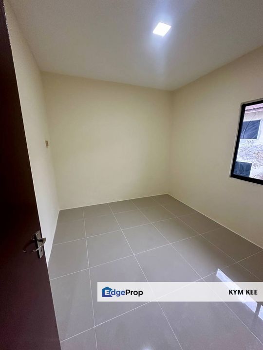 【Fully Renovated】Selesa Jaya Low Cost Flat Tingkat 4 Skudai, Johor, Skudai