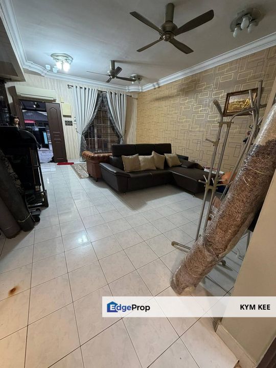 【Fully Renovated】Bukit Indah 19 Double Storey 20x70 Terrace Near CIQ Tuas, Johor, Johor Bahru
