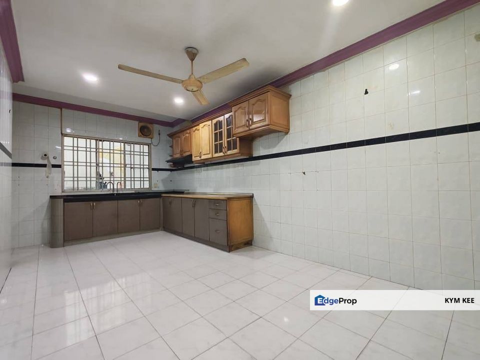 Jln Kemajuan @ Taman University Double Storey 20x65 Terrace House, Johor, Skudai