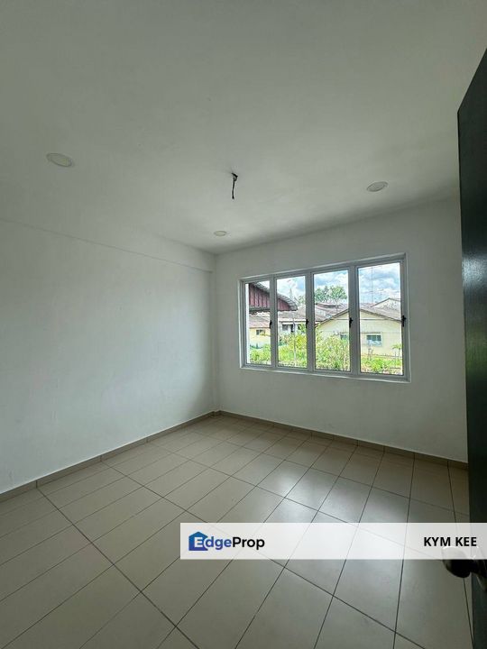 【Renovated】Taman Sri Kulai Baru Double Storey 22x70 Terrace House Kulai, Johor, Kulai