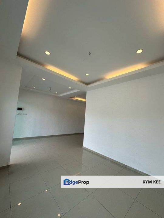 【Renovated】Taman Sri Kulai Baru Double Storey 22x70 Terrace House Kulai, Johor, Kulai