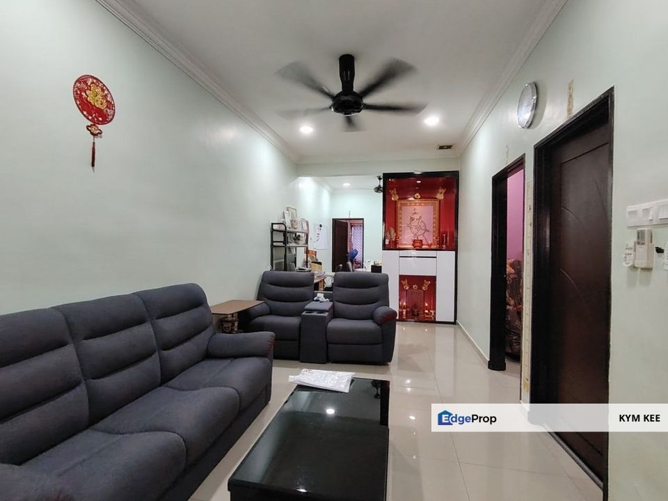 【Fully Renovated】Taman Universiti Single Storey 20x65Terrace House Skudai, Johor, Skudai