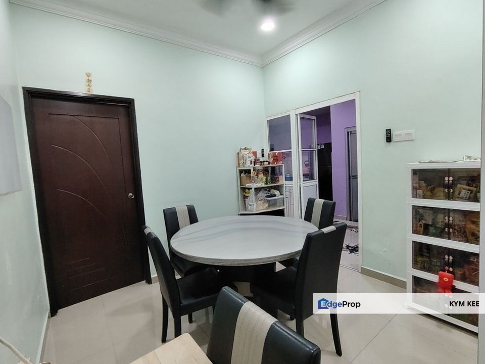 【Fully Renovated】Taman Universiti Single Storey 20x65Terrace House Skudai, Johor, Skudai