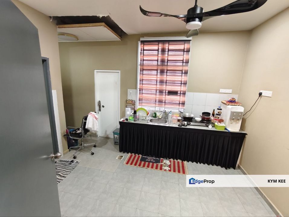 【Renovated】Nusa Sentral Double Storey 18x60 Medium Cost House , Johor, 