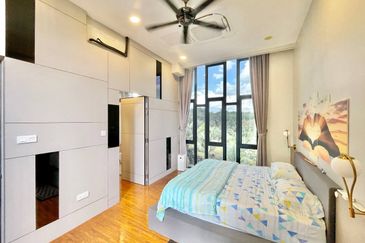 Cube On Hill ( Taman Bukit Pulai )