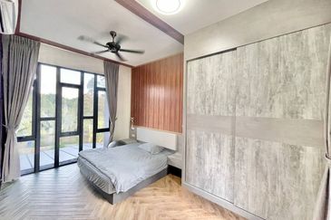 Cube On Hill ( Taman Bukit Pulai )