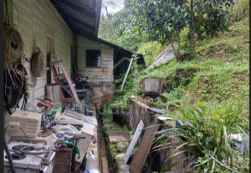 BANDAR BARU TANAH RATA