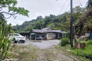 BANDAR BARU TANAH RATA