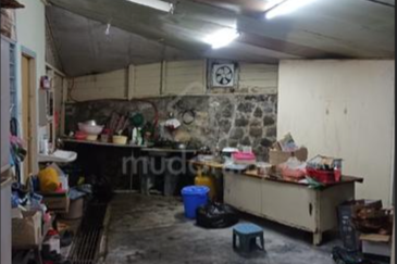 BANDAR BARU TANAH RATA