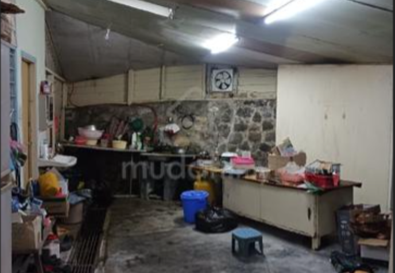 BANDAR BARU TANAH RATA