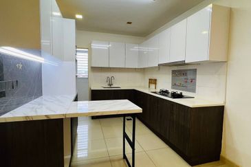 Dedaun Hijau (Greenfield Regency)