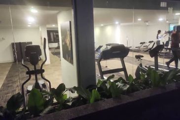 Dedaun Hijau (Greenfield Regency)