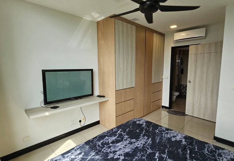 Dedaun Hijau (Greenfield Regency)