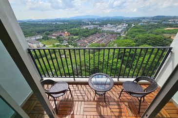 Dedaun Hijau (Greenfield Regency)